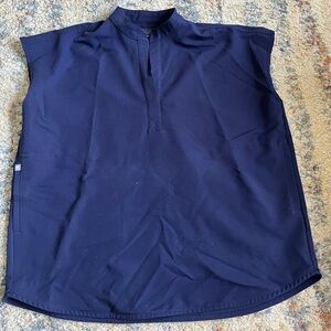 FIGS Catarina Scrub Top - navy, medium, like new